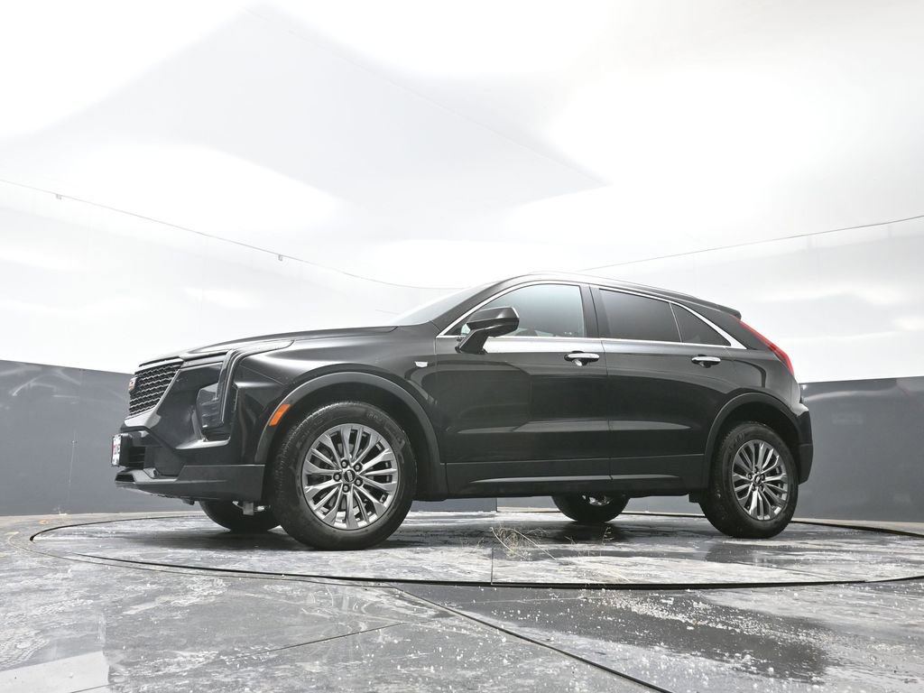 Used 2025 Cadillac XT4 Premium Luxury image 54