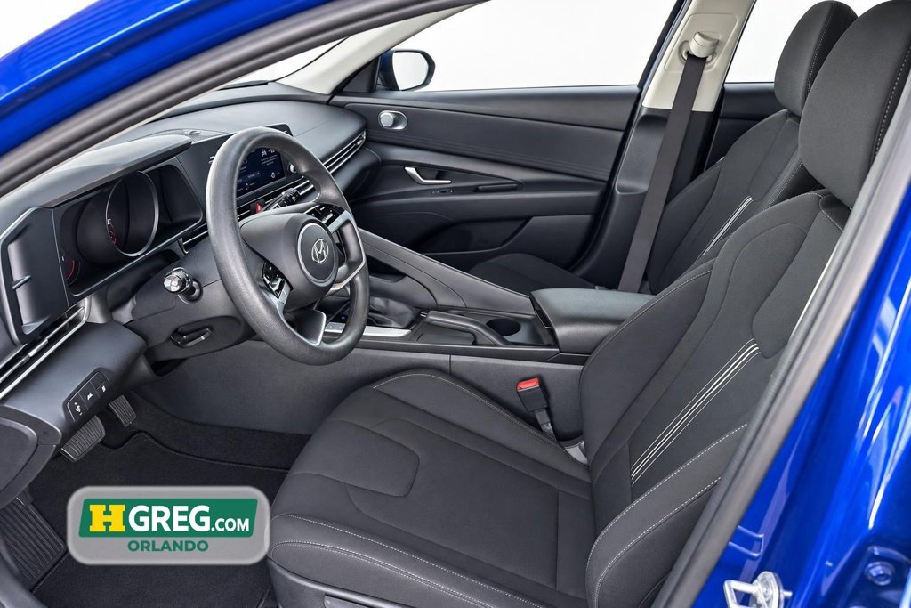 Used 2022 Hyundai Elantra SEL FWD image 14