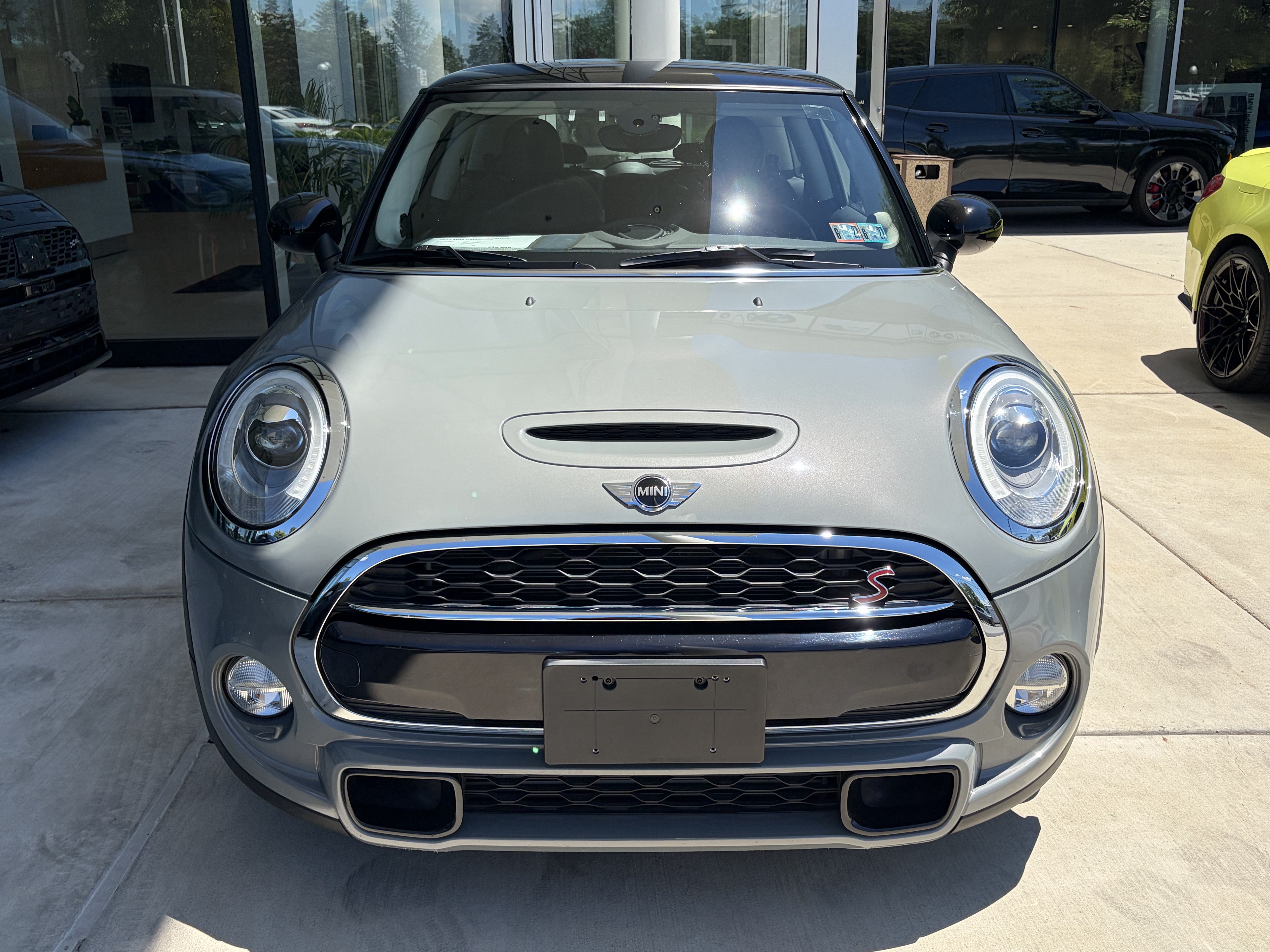 Used 2014 MINI Cooper S FWD image 2