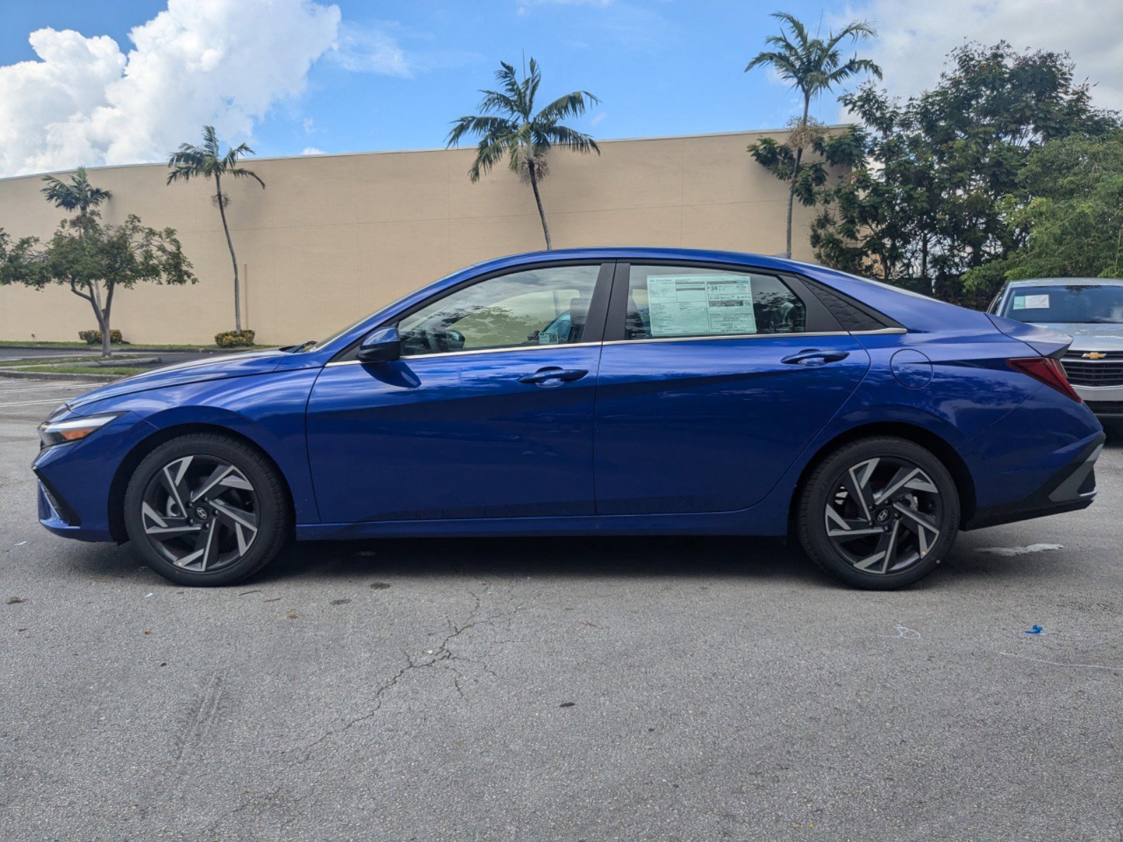 New 2025 Hyundai Elantra SEL image 8