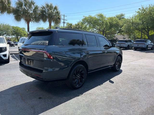 Used 2025 Lincoln Navigator Reserve w/ Jet Appearance Package AWD/4WD image 8