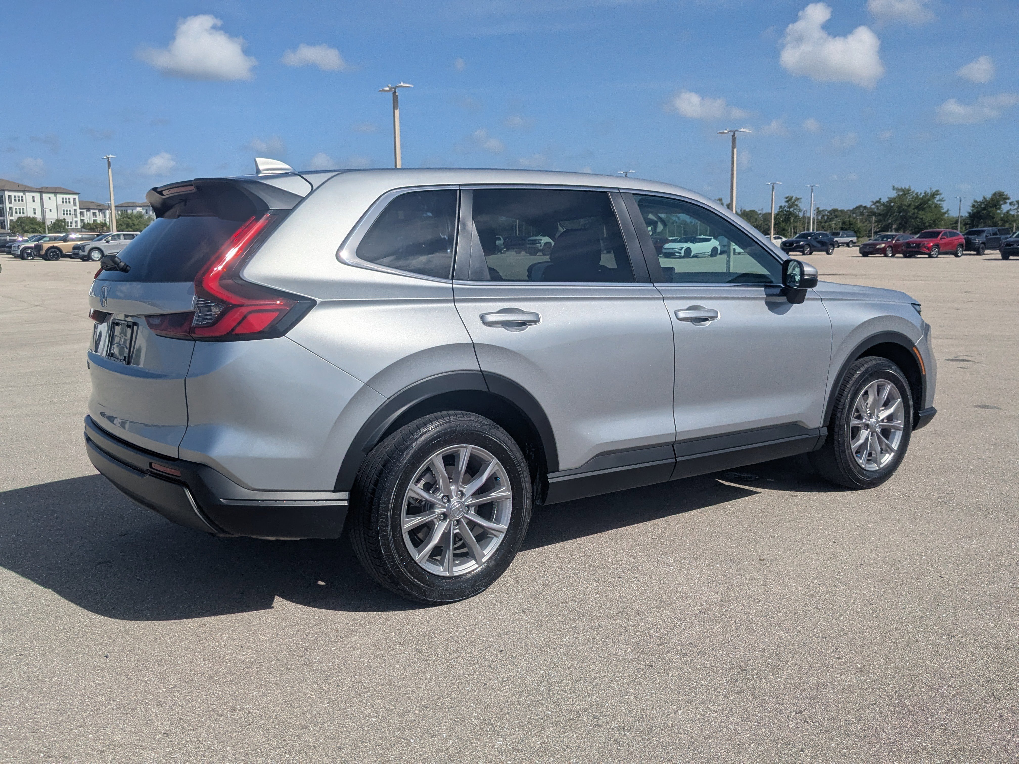 Used 2025 Honda CR-V EX image 5