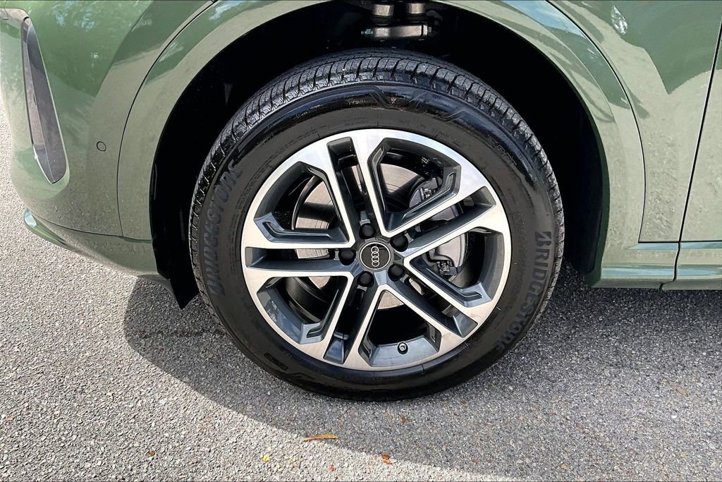 Certified 2025 Audi Q5 Premium Plus image 13