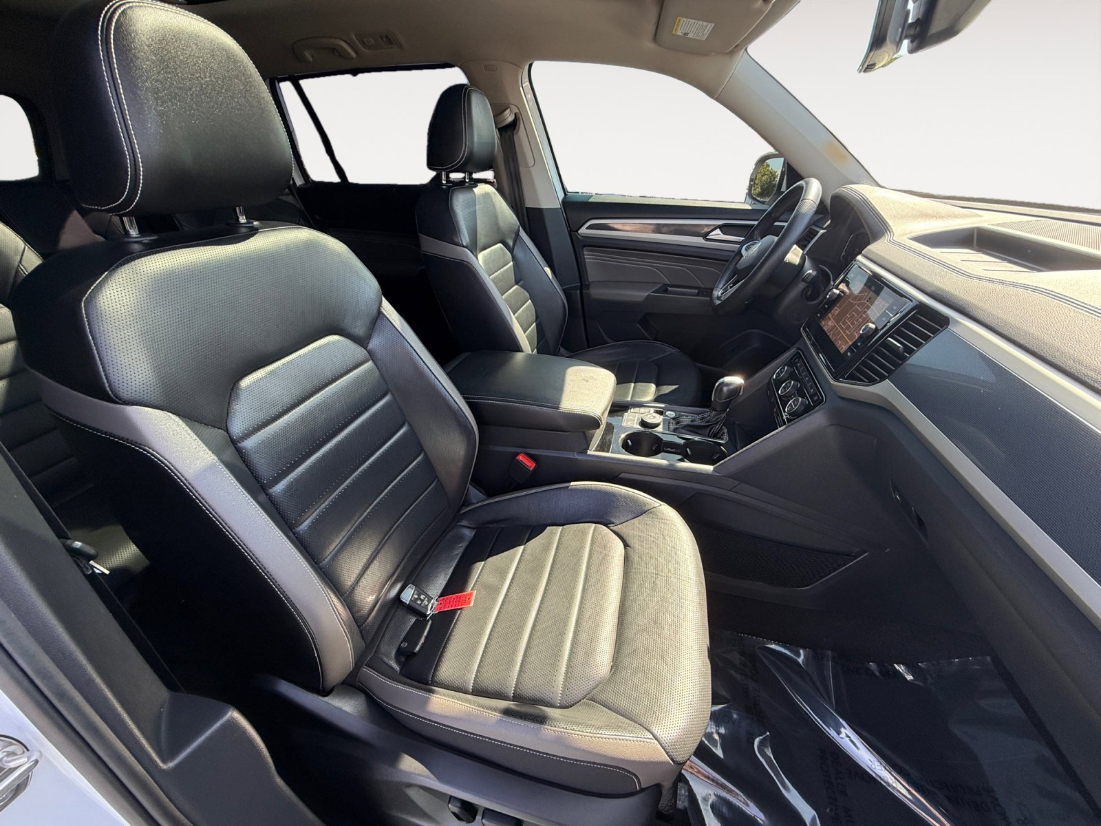 Used 2023 Volkswagen Atlas SEL Premium image 19