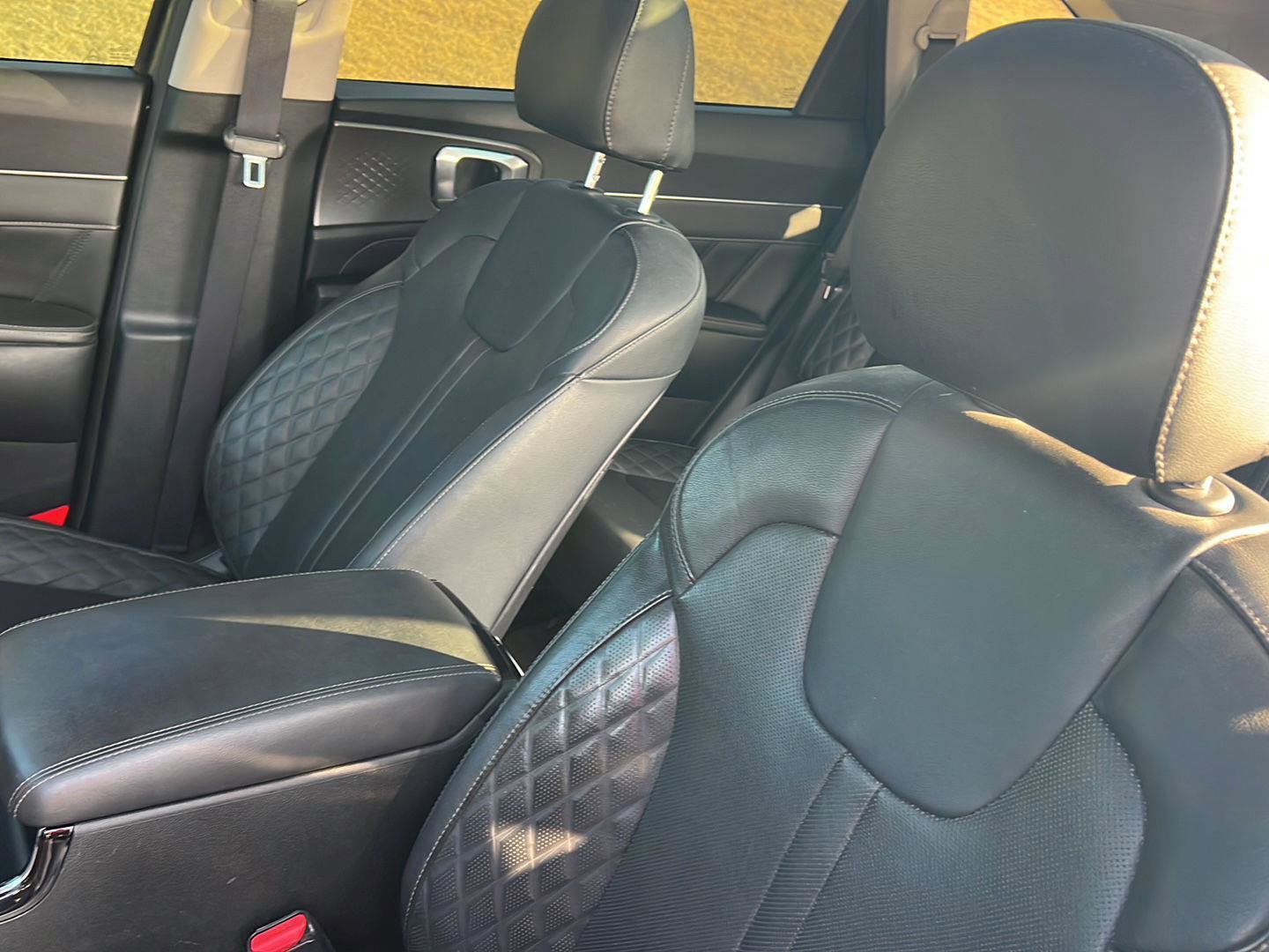 Used 2021 Kia Sorento SX image 30