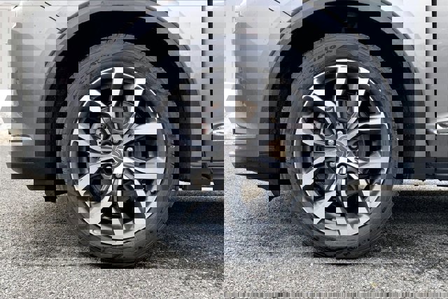 Used 2022 Acura MDX SH-AWD w/ Technology Package image 8