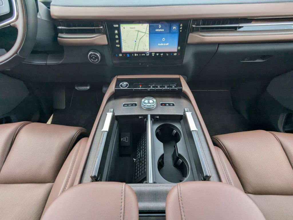 New 2026 Lincoln Navigator L Reserve AWD/4WD image 20