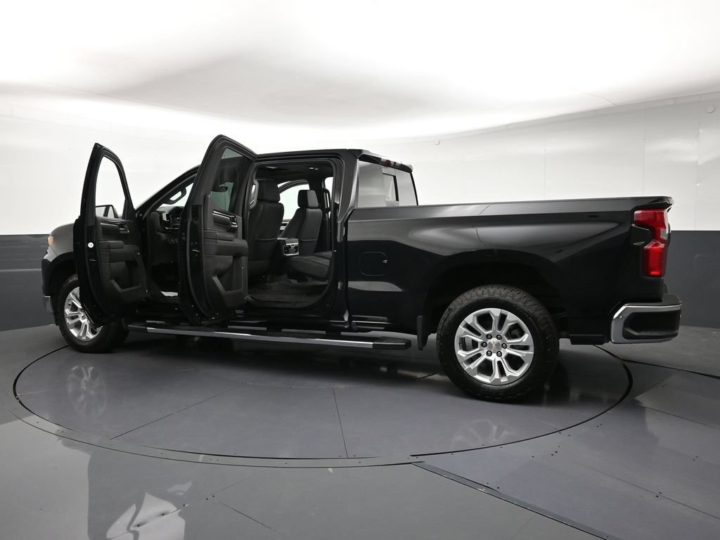 Certified 2023 Chevrolet Silverado 1500 LTZ w/ LTZ Premium Package AWD/4WD image 34