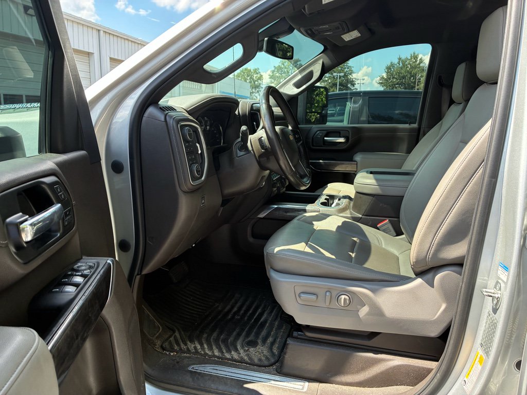 Used 2021 Chevrolet Silverado 2500 LTZ w/ LTZ Convenience Package AWD/4WD image 6