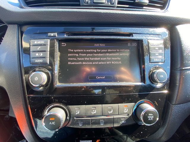 Used 2018 Nissan Rogue S image 25