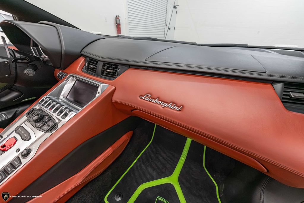 Used 2015 Lamborghini Aventador LP 700-4 AWD/4WD image 30