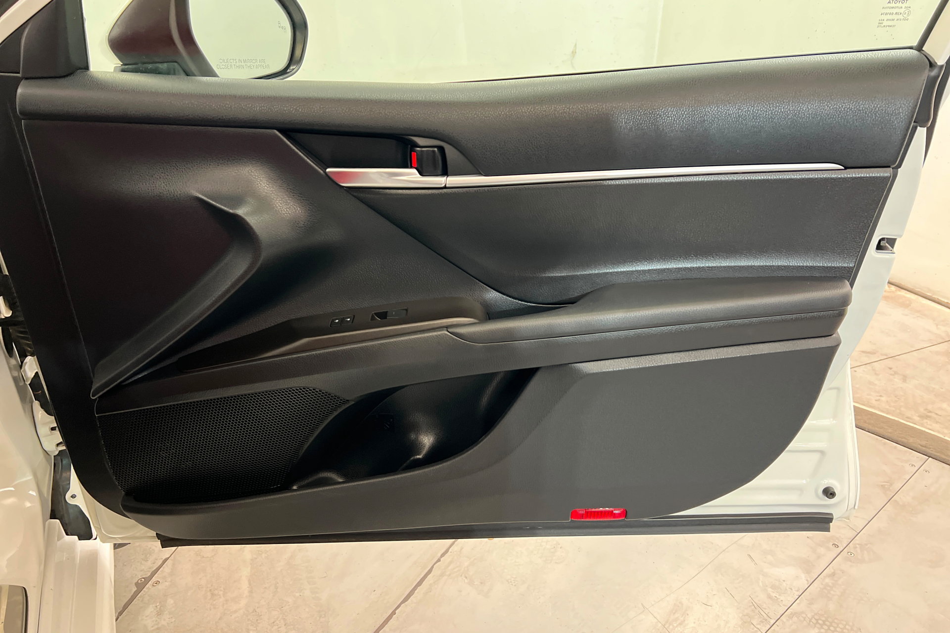 Used 2023 Toyota Camry SE w/ Audio Upgrade Package FWD image 22