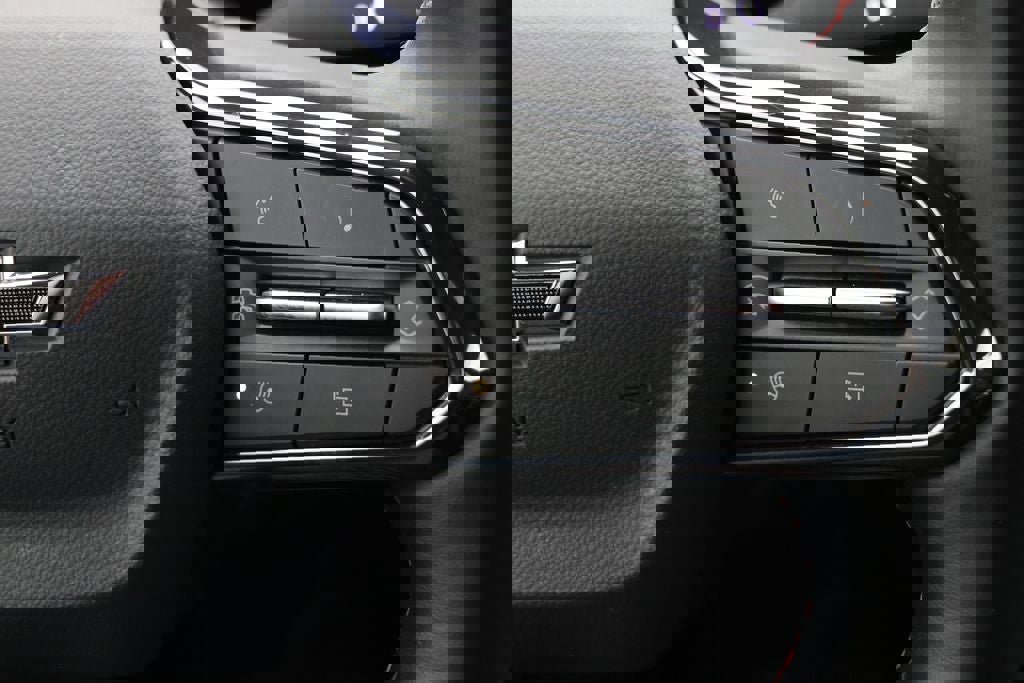 Used 2024 Chevrolet Blazer EV RS image 22