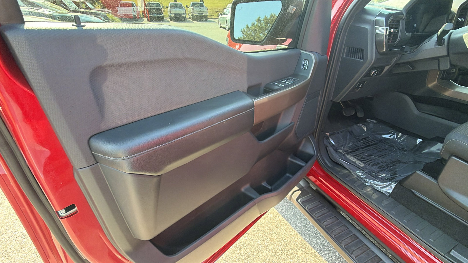 Used 2024 Ford F150 STX w/ Equipment Group 201A FX4 AWD/4WD image 14