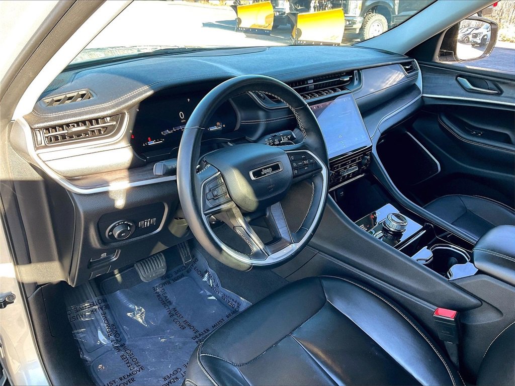 Used 2022 Jeep Grand Cherokee Limited image 8