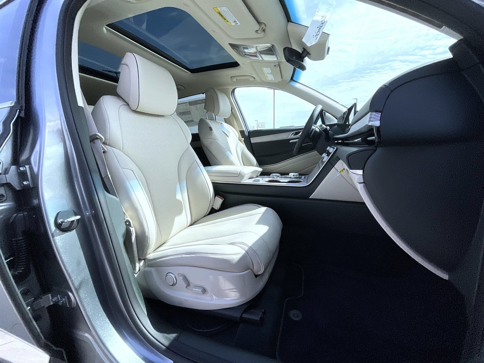 New 2026 Genesis GV80 2.5T Prestige AWD/4WD image 16
