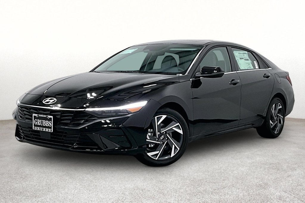 New 2026 Hyundai Elantra Limited FWD image 2