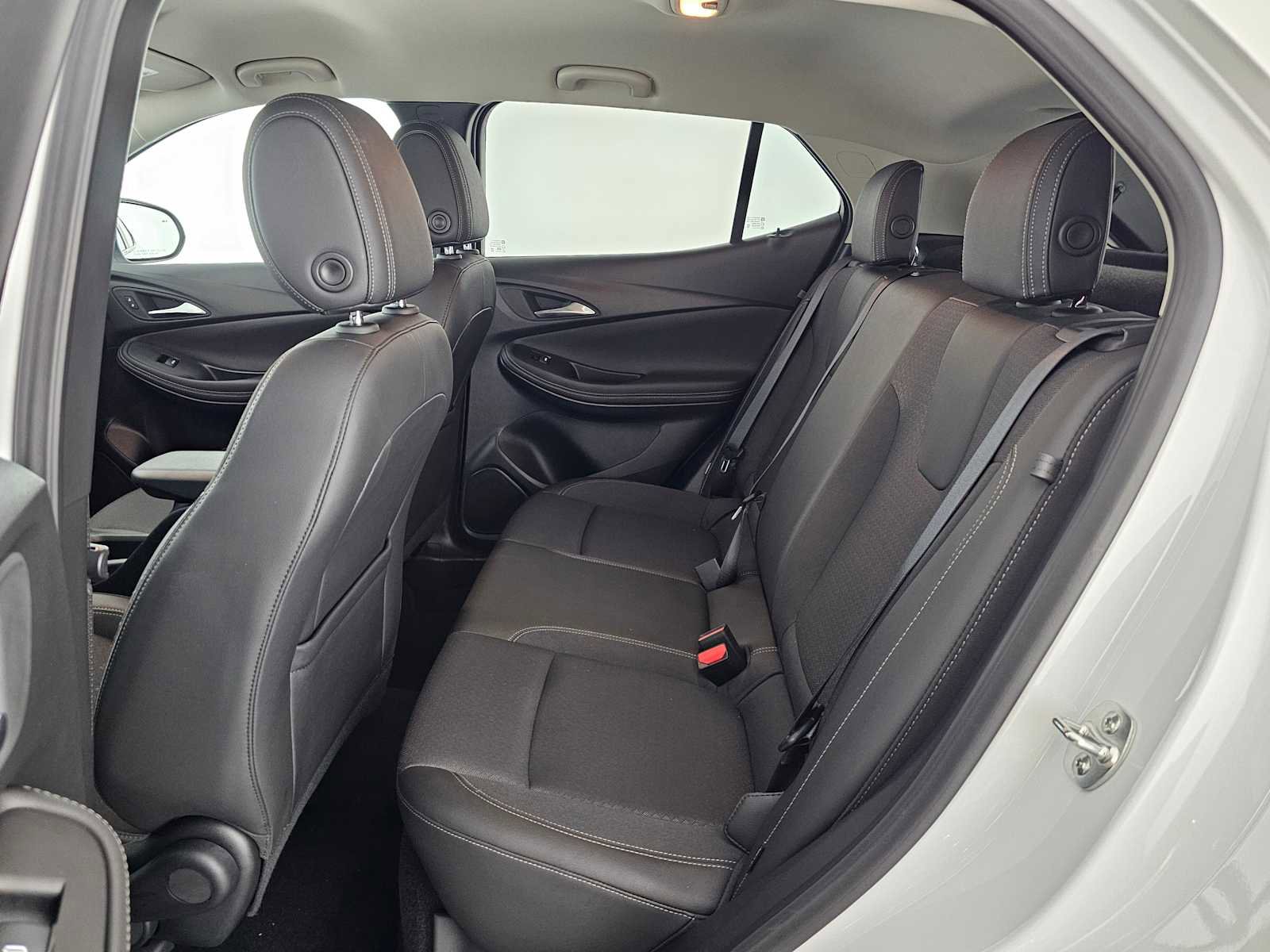 Used 2024 Buick Encore GX Preferred image 16