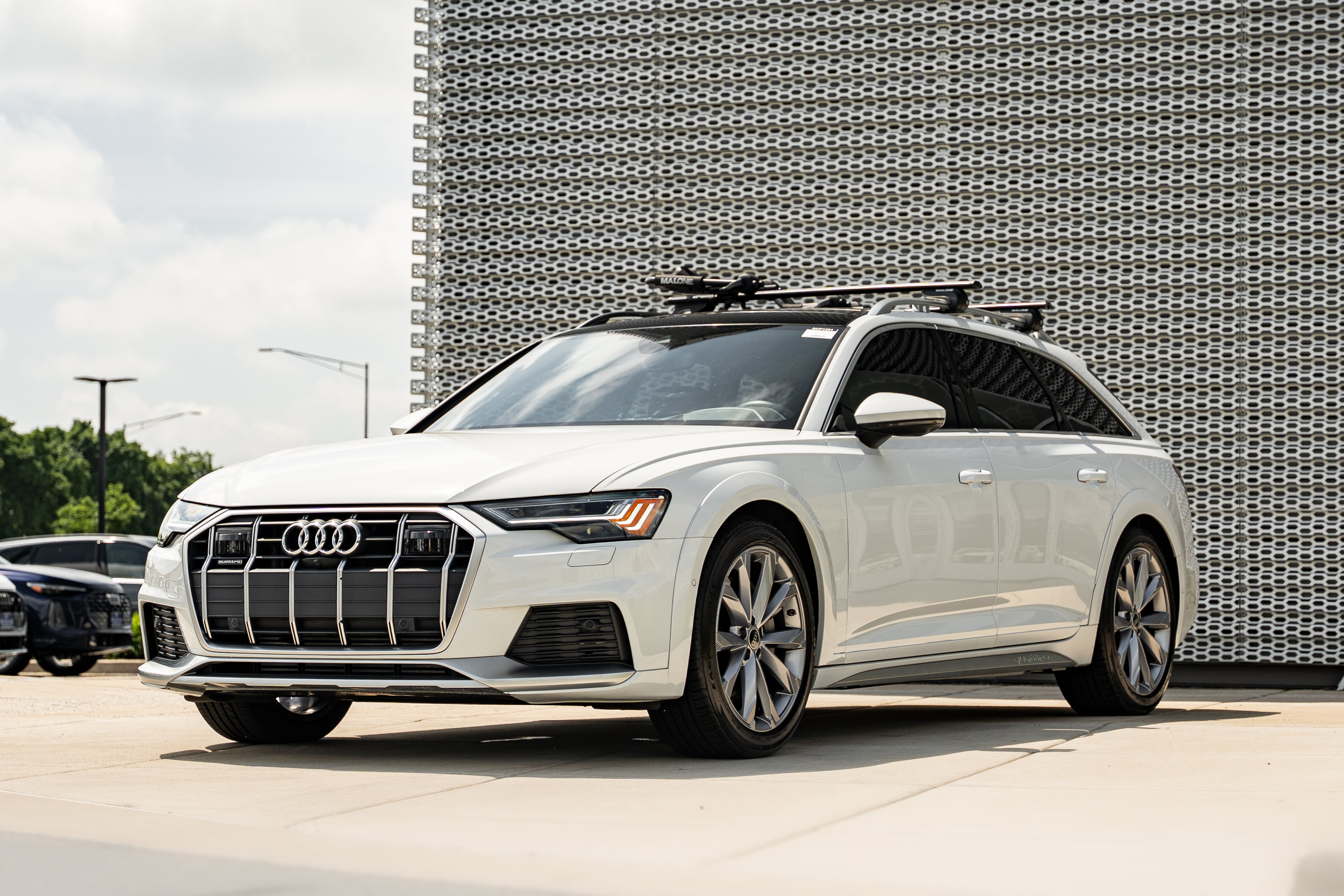 Certified 2025 Audi A6 3.0T allroad Prestige AWD/4WD image 7
