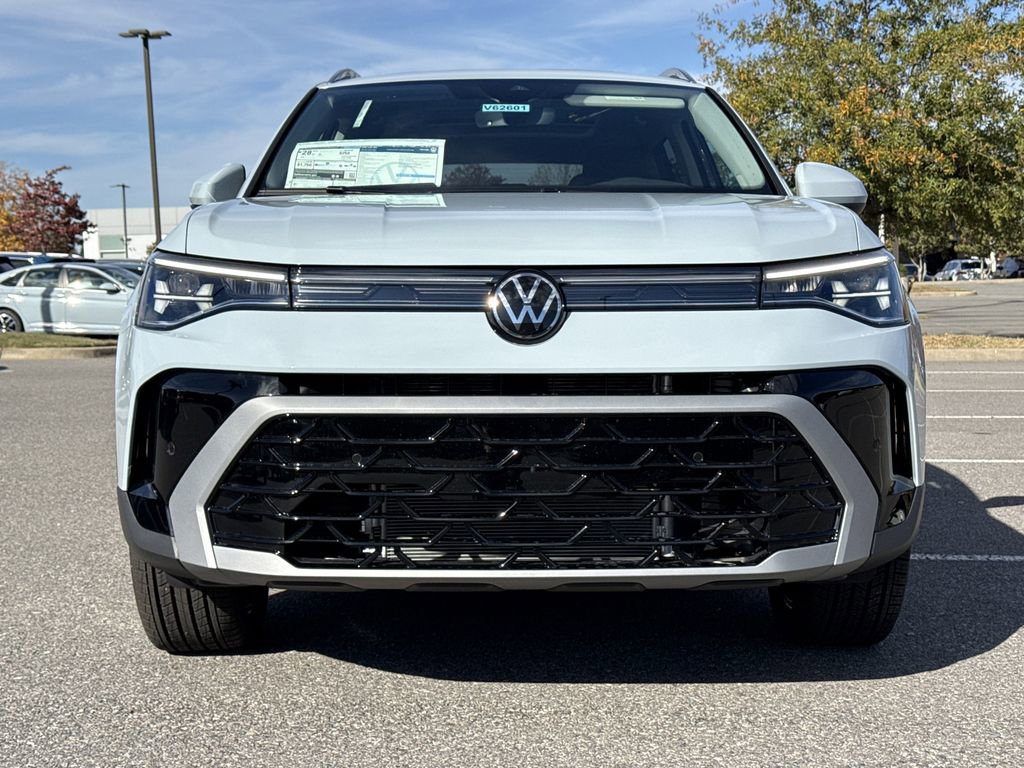 New 2026 Volkswagen Taos SEL image 8