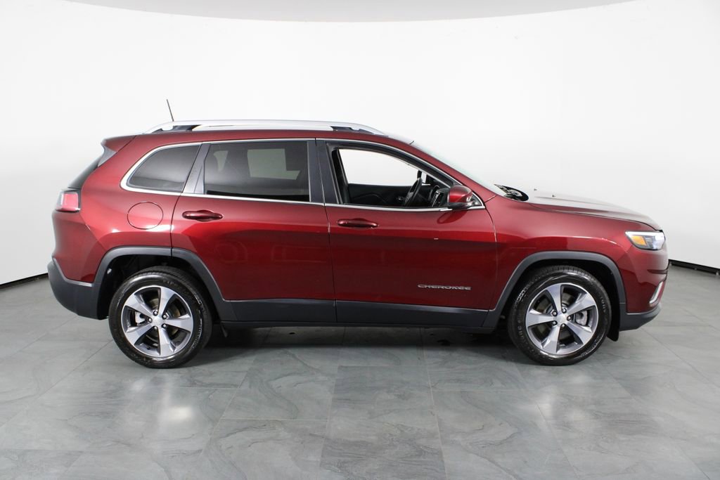 Used 2019 Jeep Cherokee Limited image 15