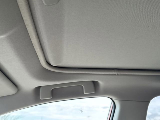 Used 2013 Toyota RAV4 XLE image 17