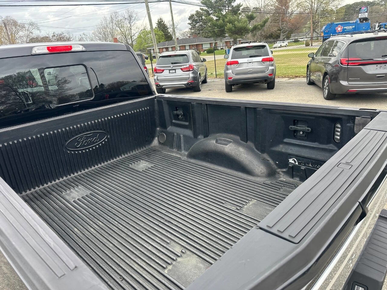 Used 2015 Ford F150 Platinum image 22