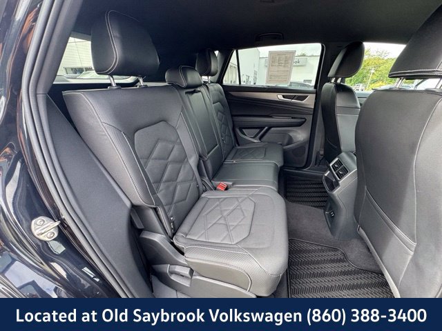 Certified 2024 Volkswagen Atlas Cross Sport SE AWD/4WD image 23
