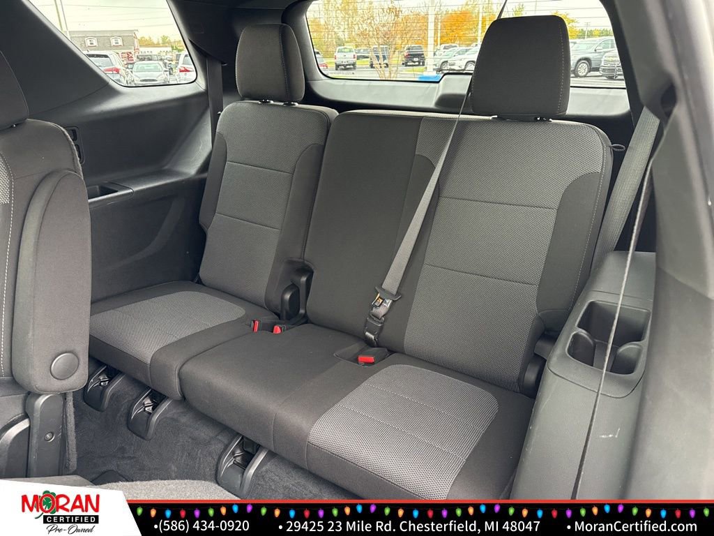 Used 2023 Chevrolet Traverse LT w/ Midnight/Sport Edition image 28