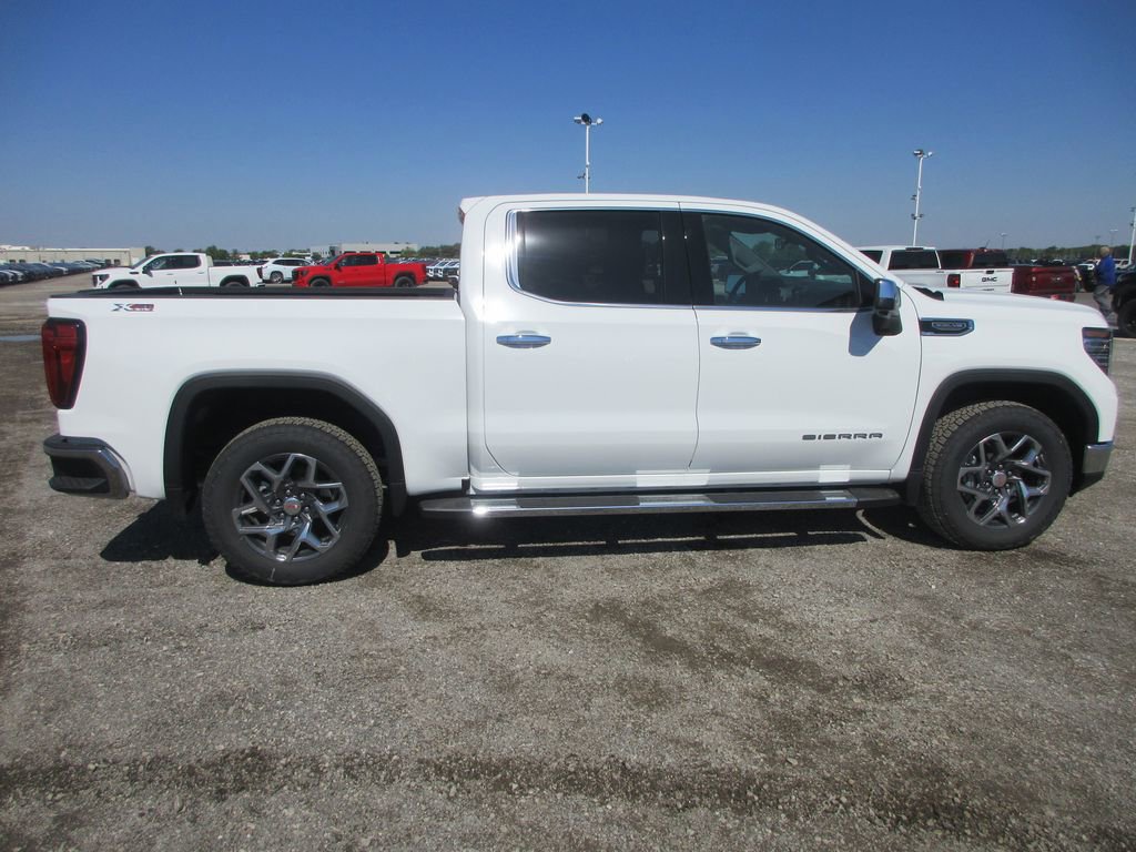 New 2026 GMC Sierra 1500 SLT w/ SLT Premium Plus Package AWD/4WD image 3