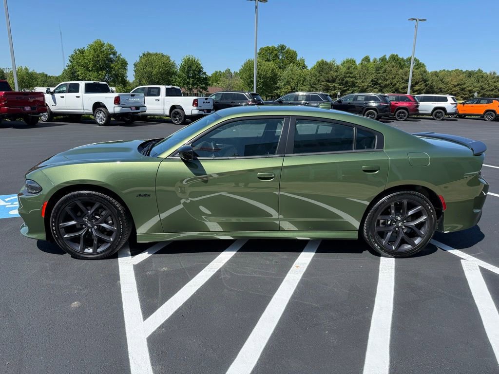 Used 2023 Dodge Charger R/T w/ Harman/Kardon Audio Group RWD image 5
