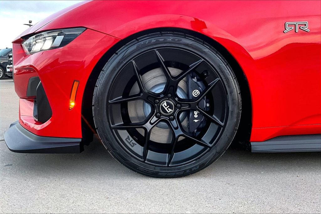 New 2025 Ford Mustang GT w/ GT Performance Package RWD image 9