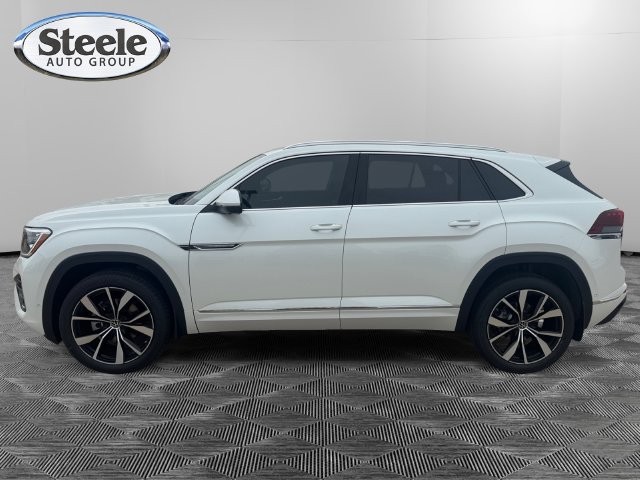 New 2026 Volkswagen Atlas Cross Sport SEL Premium R-Line AWD/4WD image 2