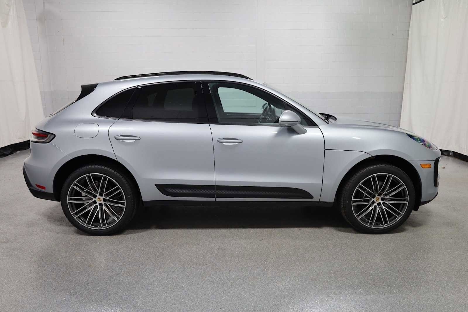 New 2026 Porsche Macan image 10