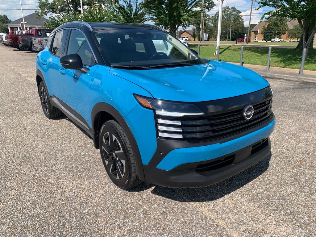 Used 2025 Nissan Kicks SR