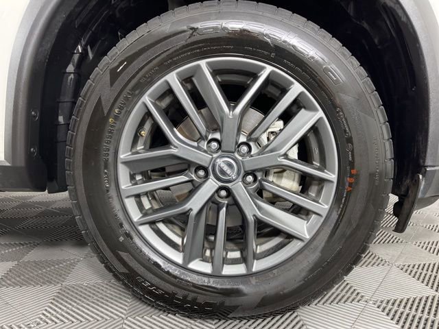 Used 2024 Nissan Rogue S image 14