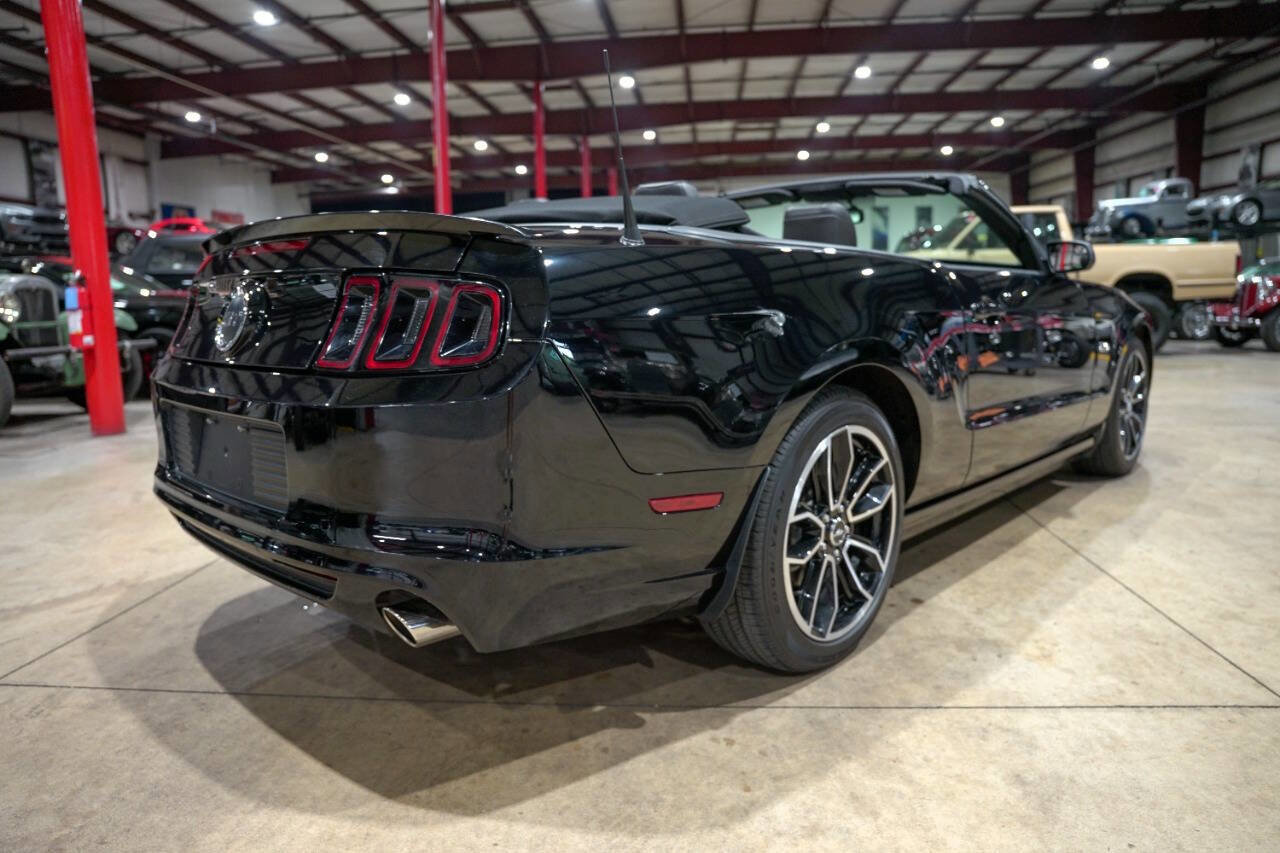 Used 2014 Ford Mustang GT Premium w/ Equipment Group 401A image 8