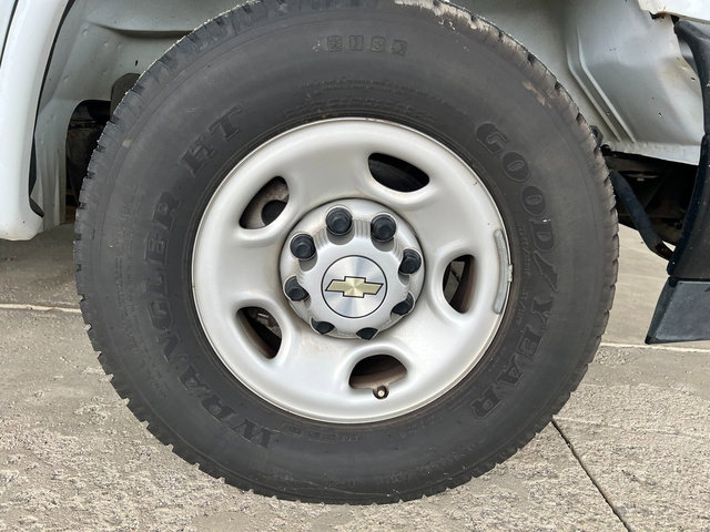 Used 2021 Chevrolet Express 2500 Extended w/ Driver Convenience Package image 13