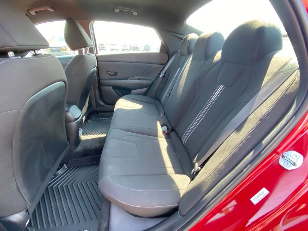 Used 2025 Hyundai Elantra Sport FWD image 23