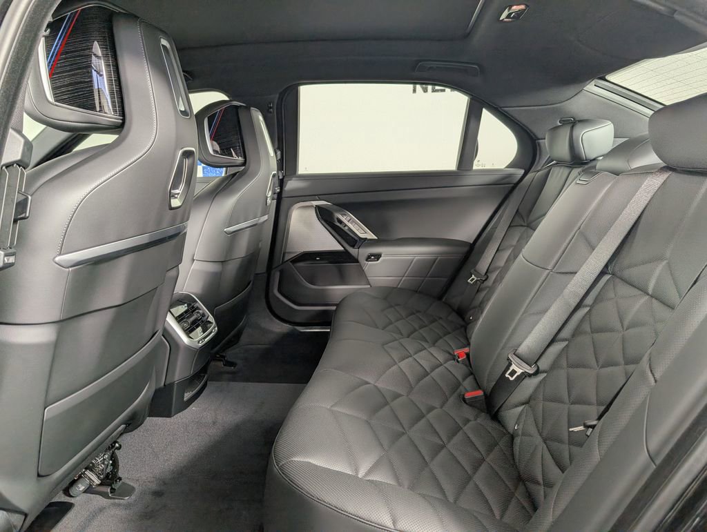 New 2026 BMW 740i xDrive AWD/4WD image 13