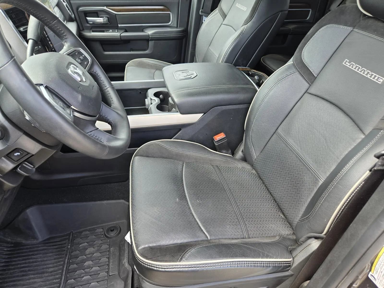 Used 2024 RAM 3500 Laramie w/ Towing Technology Group image 23