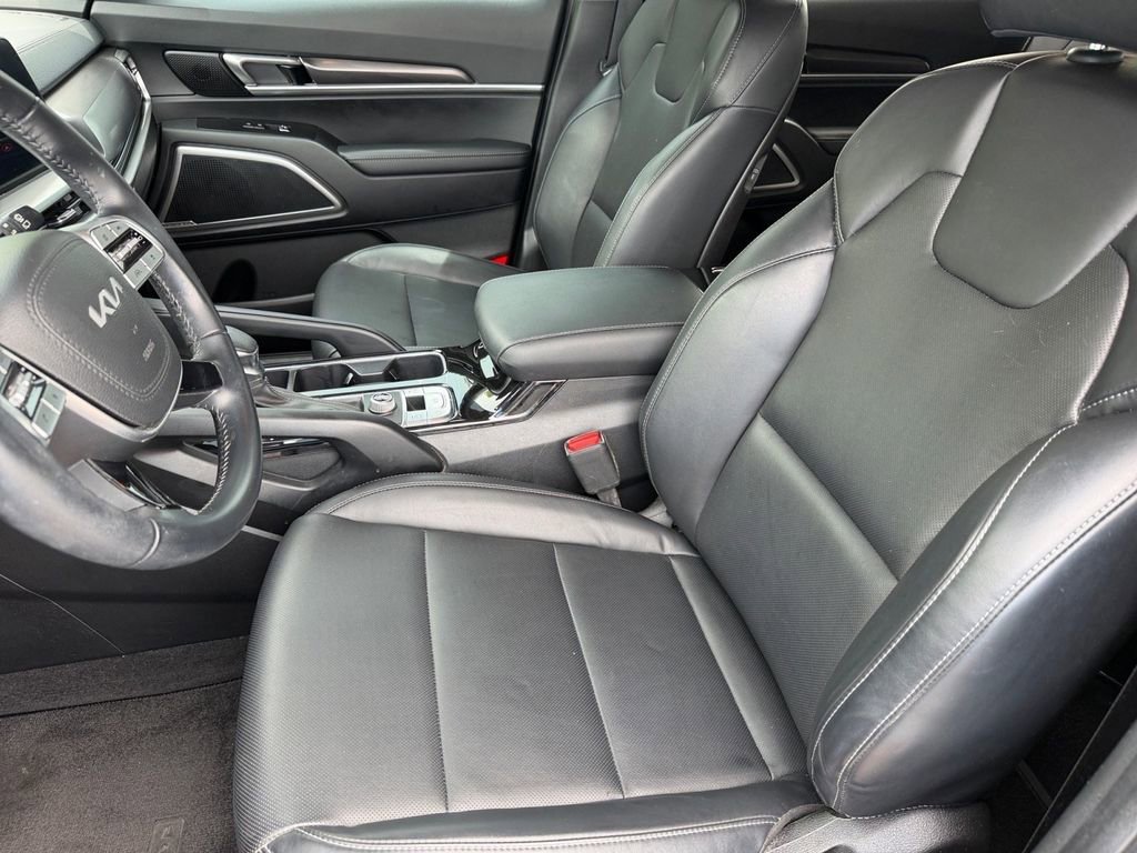 Used 2023 Kia Telluride LX FWD image 10