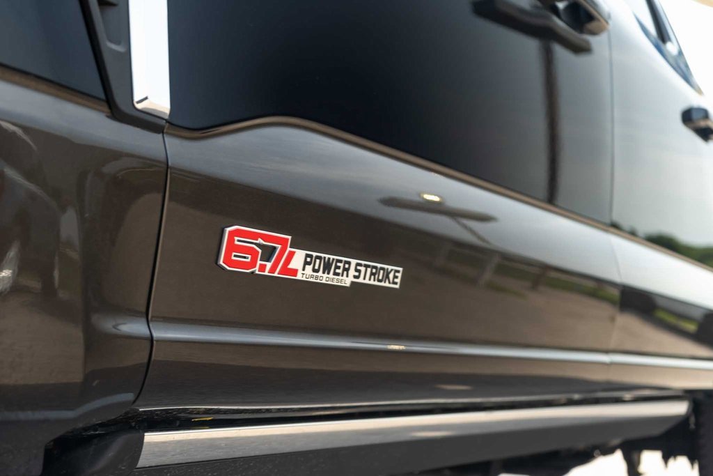 Used 2025 Ford F250 King Ranch image 3