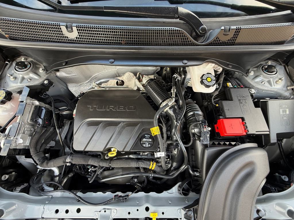 Used 2024 Buick Encore GX Preferred w/ Comfort Package FWD image 9