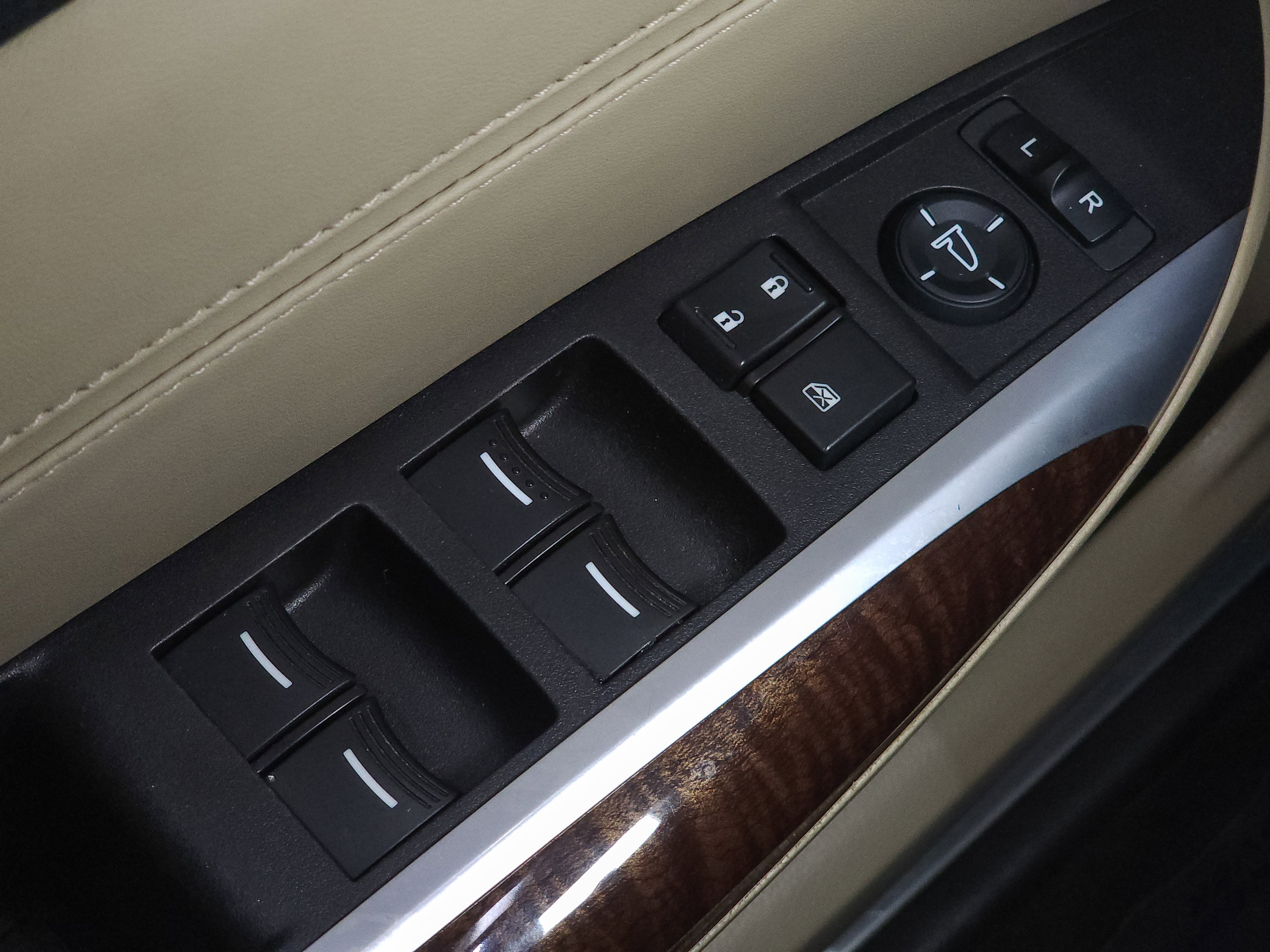 Used 2018 Acura TLX V6 image 17