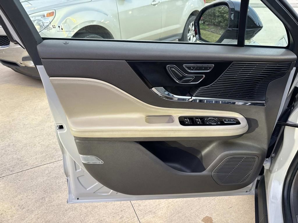 Certified 2021 Lincoln Corsair FWD w/ Premium Package image 21