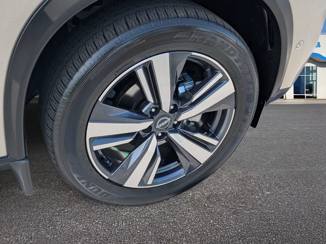 Used 2023 Nissan Rogue Platinum w/ Platinum Premium Package FWD image 7