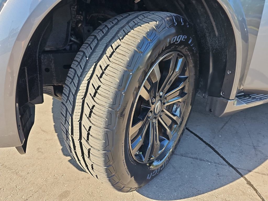 Used 2017 Nissan Armada Platinum w/ Captain Seat Package image 37