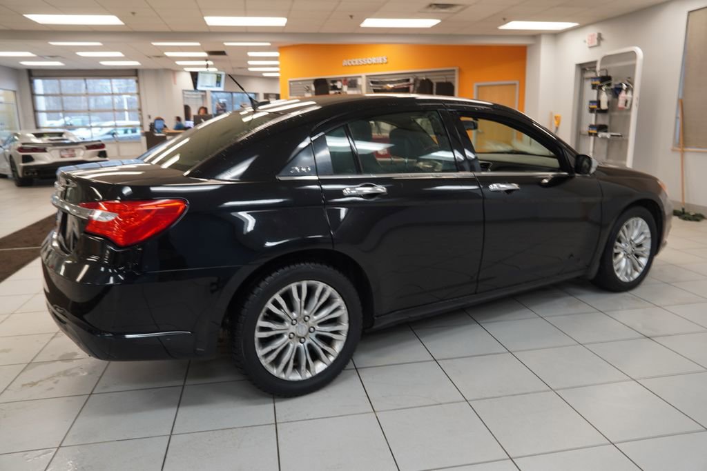 Used 2012 Chrysler 200 Limited w/ Sun/Sound Group image 10