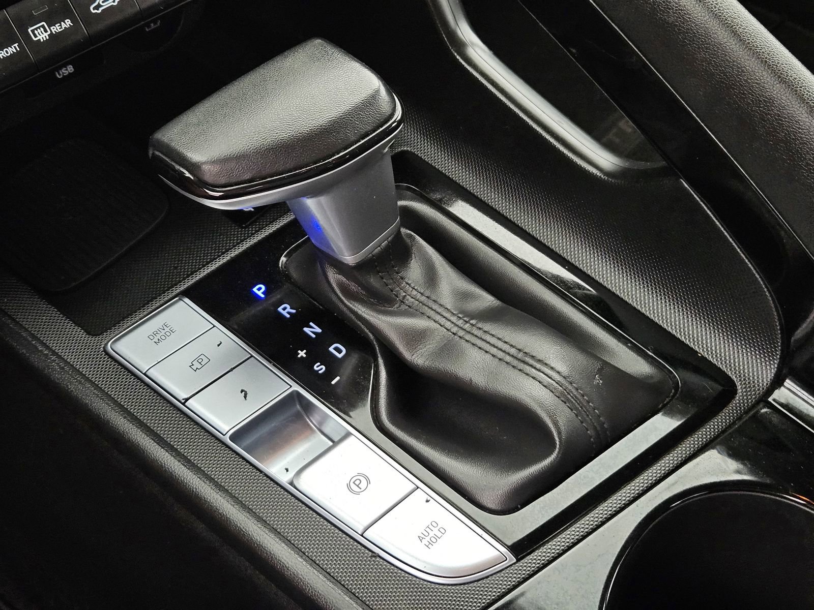 Used 2024 Hyundai Elantra SEL w/ Convenience Package FWD image 21